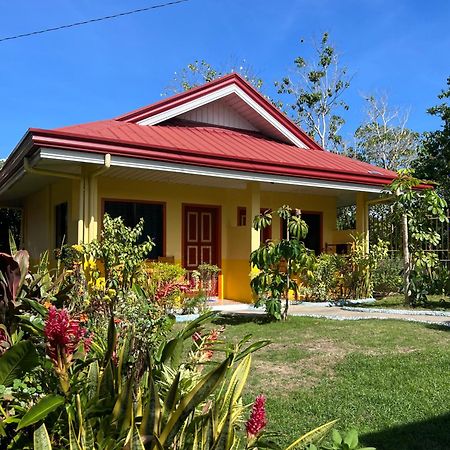 Uptown Guesthouse Siquijor Exteriör bild